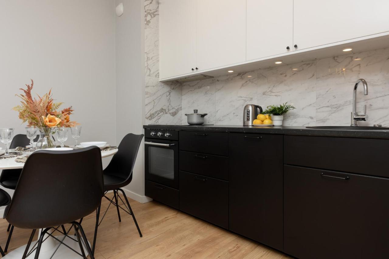 Modern Apartment With Balcony Mokotow Business Centre By Noclegi Renters Varsóvia Exterior foto